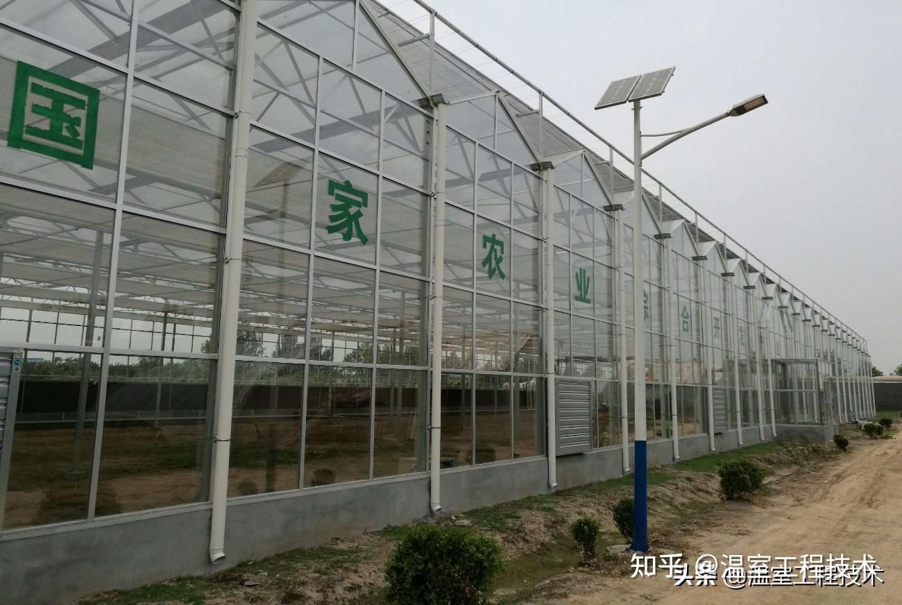 2021全新智能玻璃温室大棚多少钱一亩地、如何预测投资预算